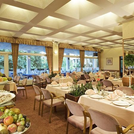 Hotel Patria بيتْش المطعم الصورة